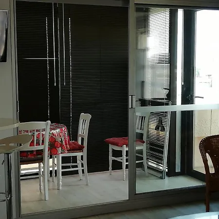 Beau T2 Climatise Sur Marina Avec Parking Prive Apartment Canet-en-Roussillon Exterior photo